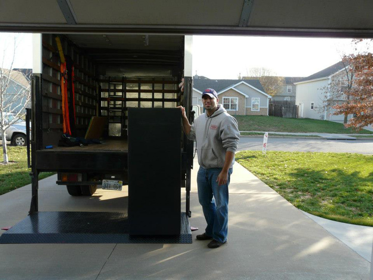 PDS - Professional Delivery Services - Lawrence,KS Moving,Delivery, and Storage